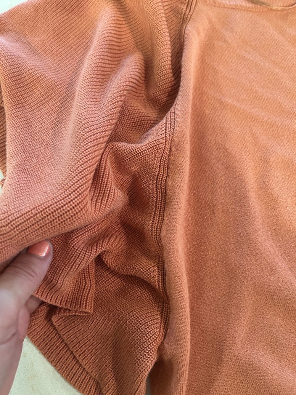 Prologue Burnt Orange Puff Sleeve Short Sleeve sweater Top - Picture 4 of 4